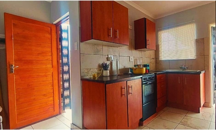 3 Bedroom Property for Sale in Waterkloof East North West